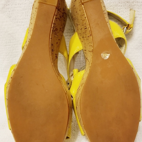 Michael Kors cork wedges 8M - Picture 3 of 5
